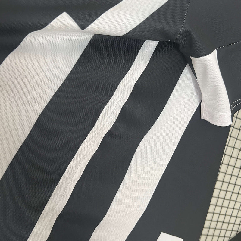 Camisa Retrô Juventus 2001/2002 Home Masculina